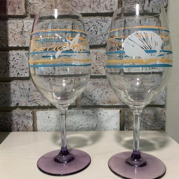 Set of 2 - Feeling Beach Large Plastic Wine Glasses - Picture 1 of 2